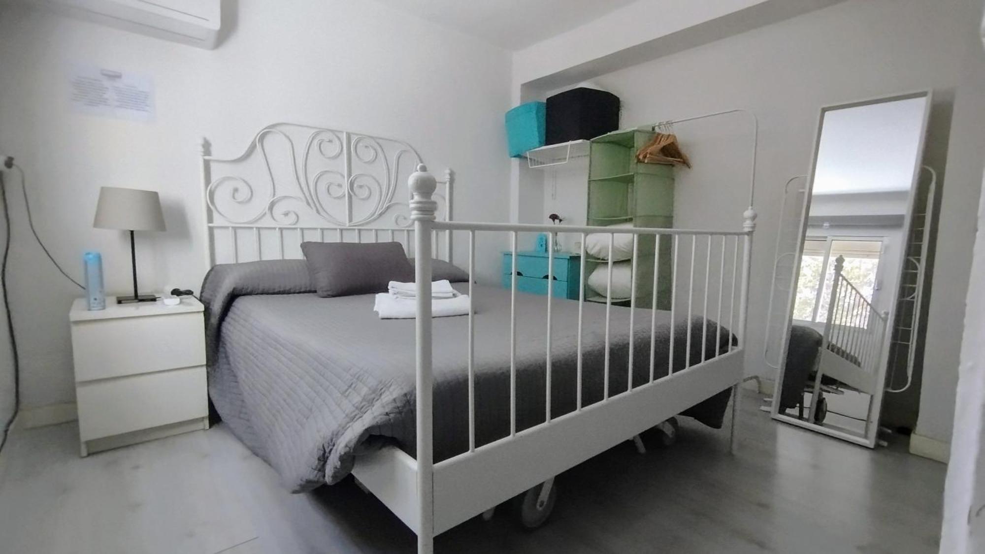 Apartamento 1 Dormitorio Y Salon Con Sofa Cama Bien Comunicado Con El Centro Sewilla Zewnętrze zdjęcie